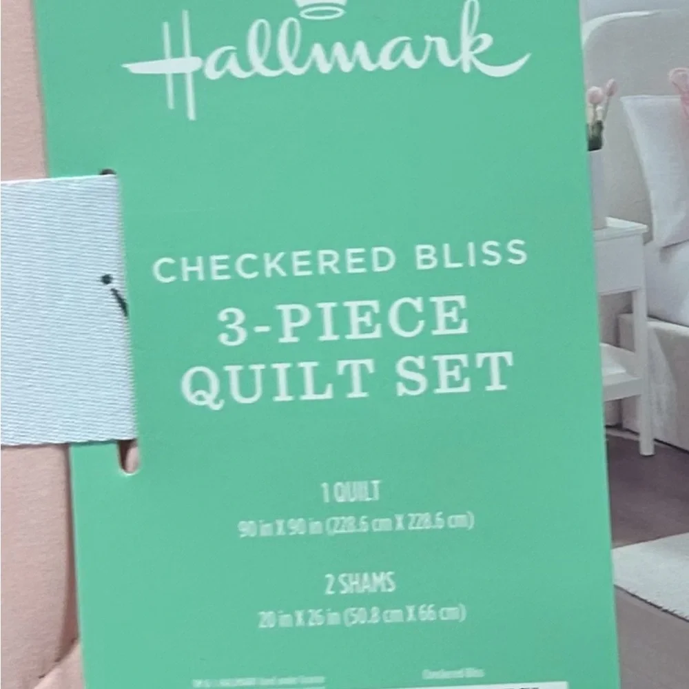Hallmark Checkered Bliss Pink and White Full/Queen Quilt Set 90”x90”